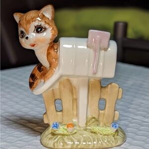 Vintage 1976 Enesco Maruri Masterpiece Bone China Racoon in Mailbox Figurine